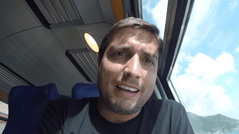 Em Cinque Terre Até o Caminho Vale a Pena