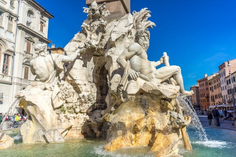 O Pasquino e a Piazza Navona em Roma
