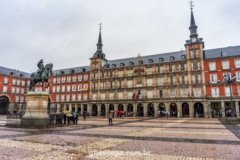 Plaza Mayor e Mercado San Miguel em Madri